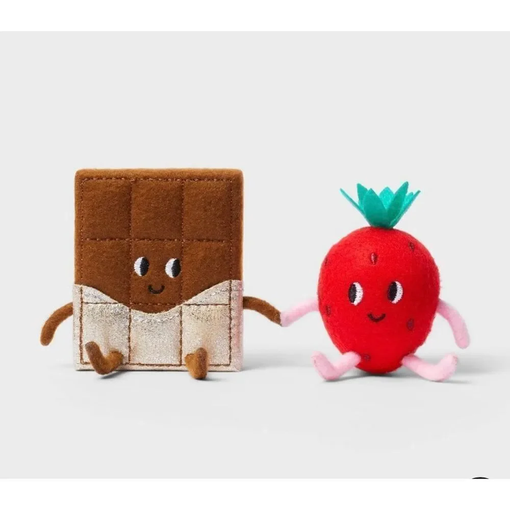 Target Valentine Figural Duo Chocolate & Strawberry Spritz™